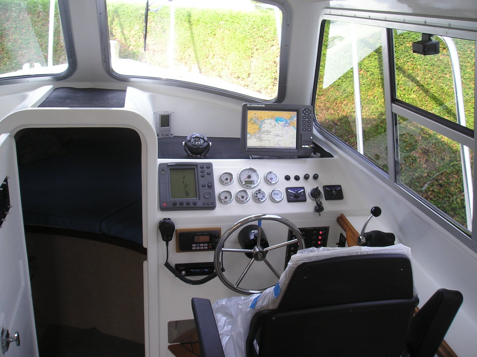 50 Helm position Close up.JPG - Members Albums Category - Poole Bay ...